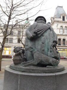 Sculpture of Grandma in Giles Circus, Ipswich
